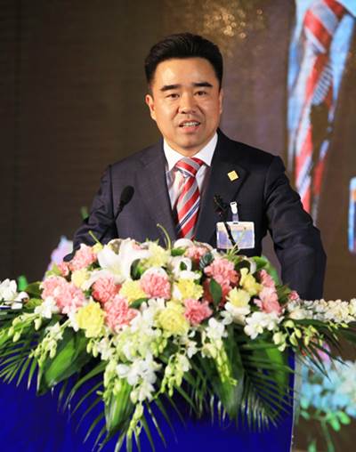正保遠程教育董事長、CEO兼總裁朱正東現場發言